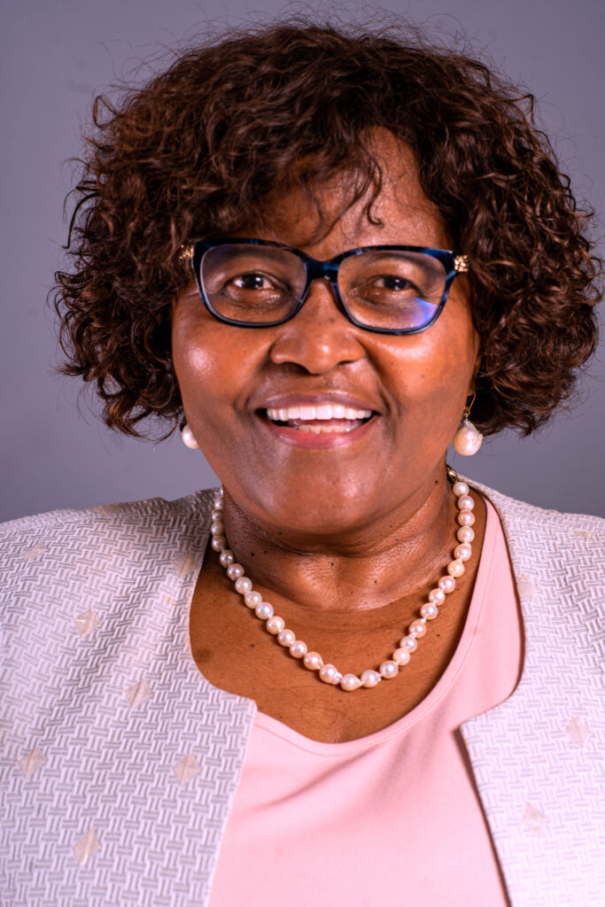 Mme Nosisa Mokoka
